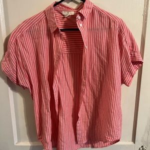 Short sleeve button up